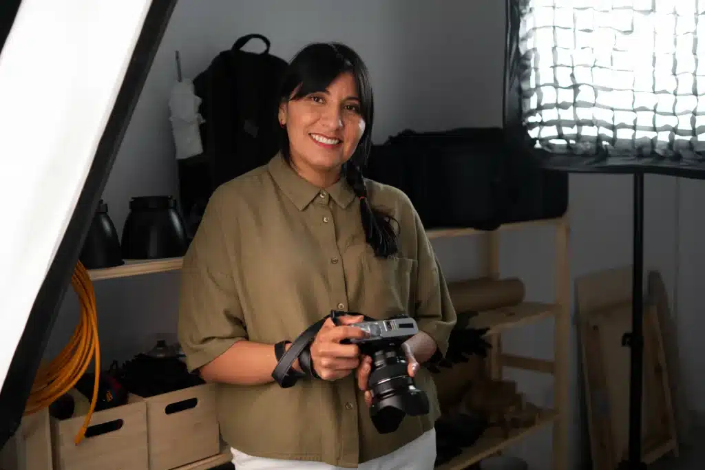 Mary – The Photographer