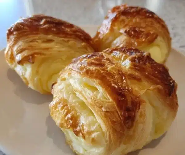Ricotta Almond Pillows